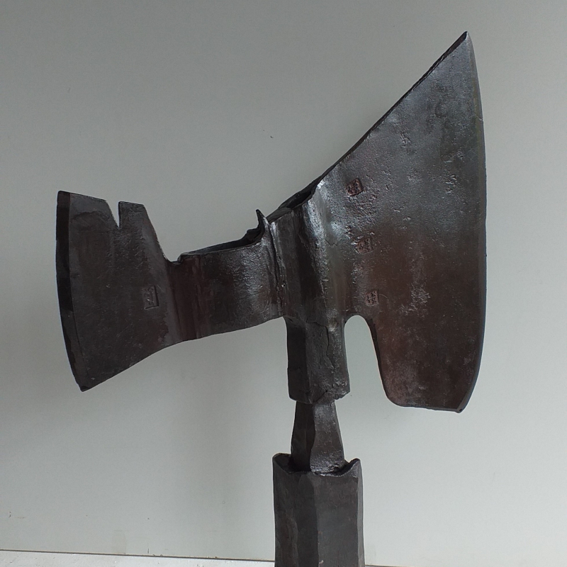  - Bruno Vallazza_Hatchet_h48x36x9 cm_forged iron