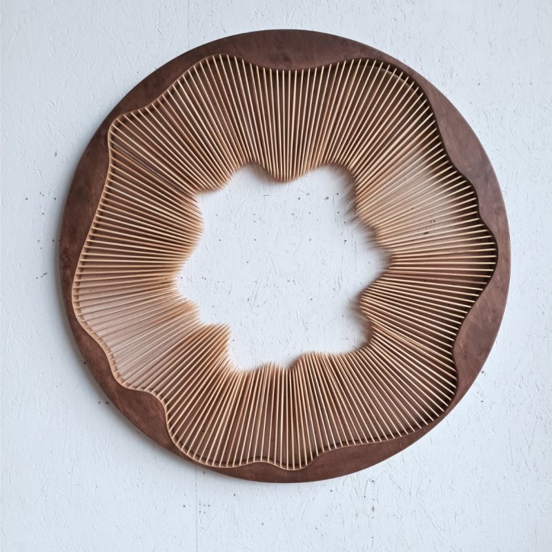 Daniel Mirchev - Daniel Mirtschew_Circle_110 diameter_10 cm depth_plywood & bamboo sticks_ 2021