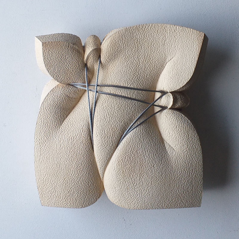 Egon Digon - Egon Digon_Eva_32x30x8 cm_2023